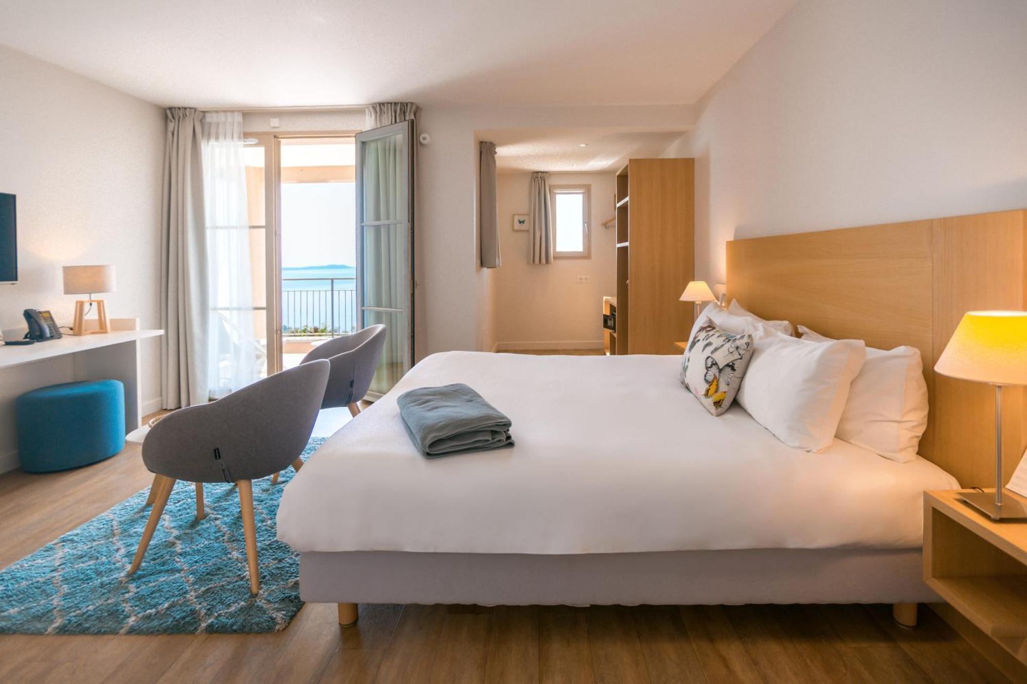 Hotel La Villa Douce Райоль-Канадель-сюр-Мер Экстерьер фото