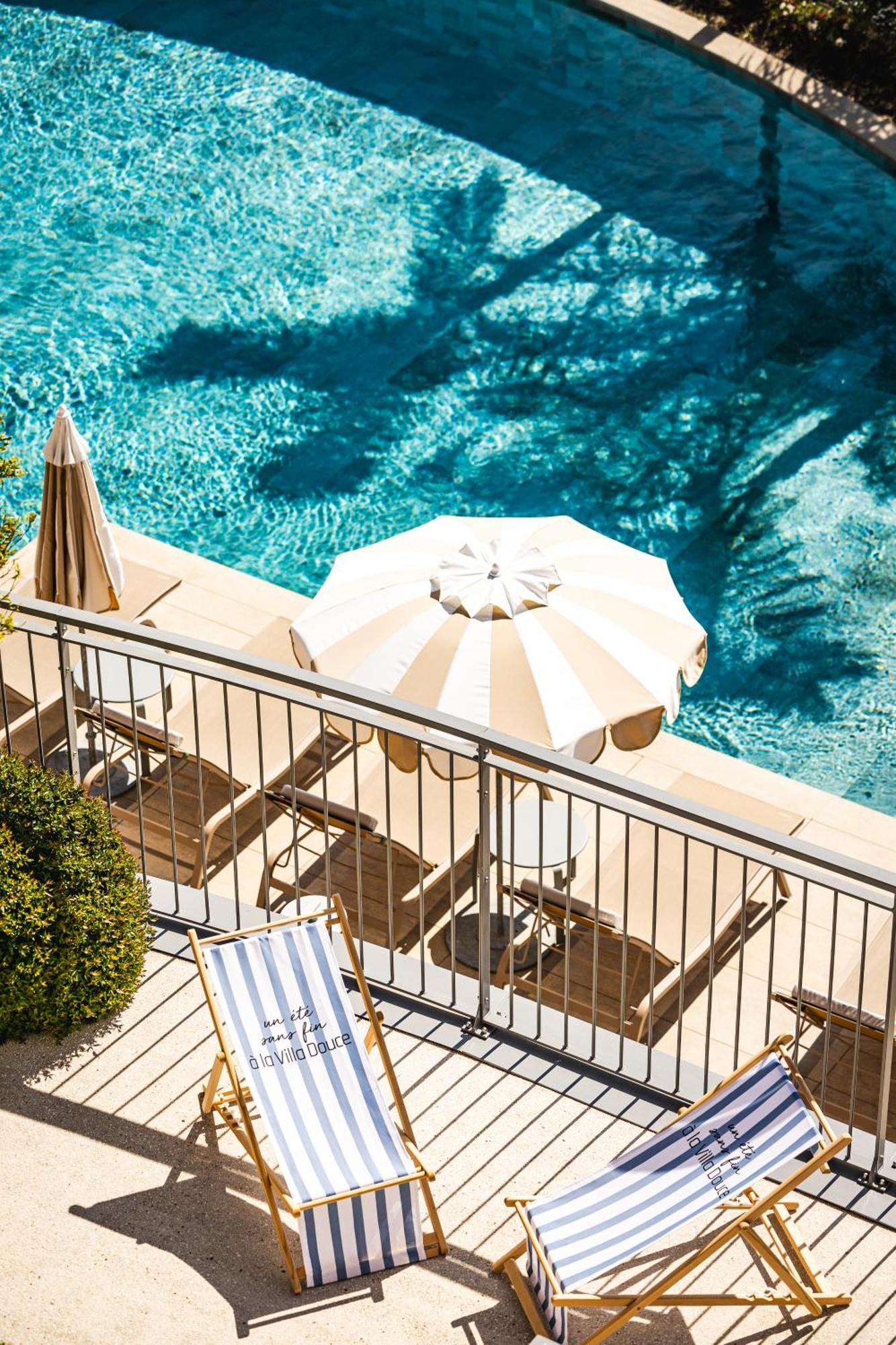 Hotel La Villa Douce Райоль-Канадель-сюр-Мер Экстерьер фото